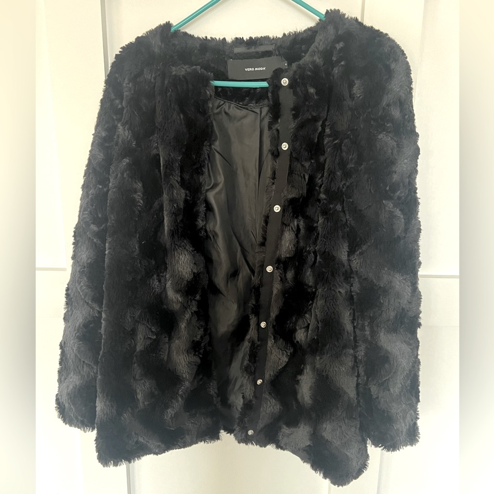 Vero Moda Faux Fur Jacket
